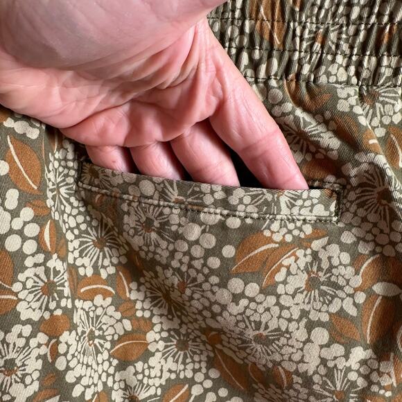 Lands End shorts floral stretchy band pull on pockets bohemian hippy plus size - Picture 4 of 13